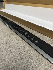 Molding trim on the rear door