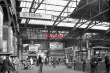 PHOTO  1977 VICTORIA RAILWAY STATION MANCHESTER THE ART-DECO 'DOME BAR' WHICH CO