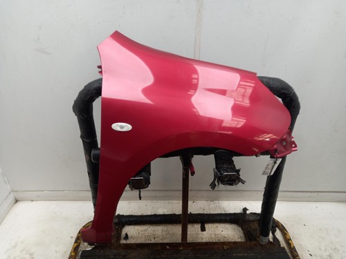 Nissan micra right - right, wing