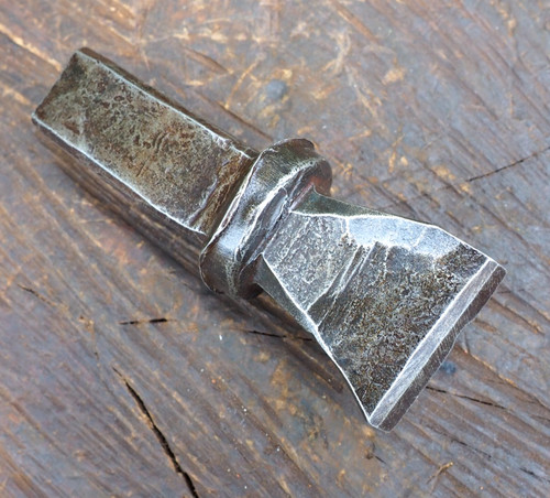Sharp blacksmith angled - sharp,