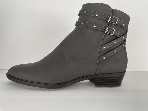 Chaps size ankle boots - 9.5, b