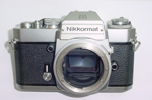 Nikon nikkormat 35mm film - el,
