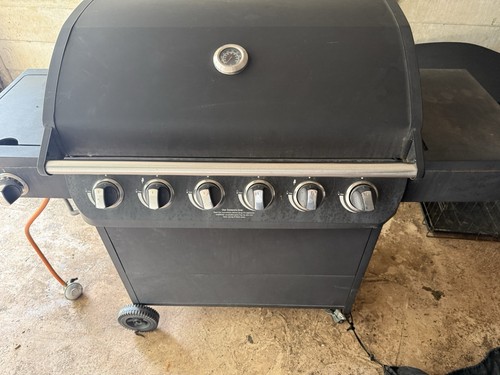 Burner gas barbecue - 6-burner,