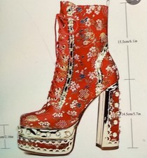 Women’s Floral Embroidered