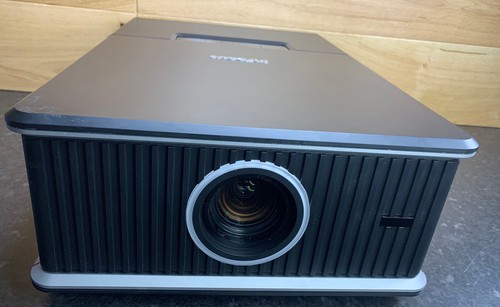 Infocus sp8602 dlp 1080p home - infocus,