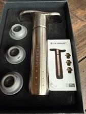 Le Creuset Wine Pump With 3