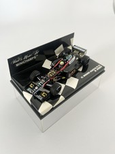 Minicamps F1 1:43 400020023-