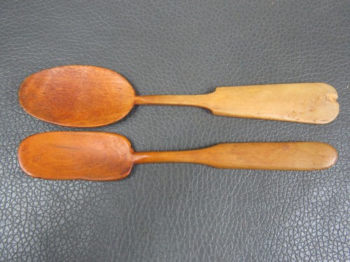Antique pair cow bone - , spoons