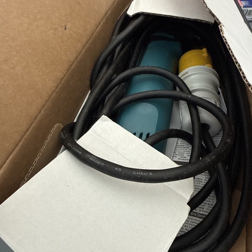 Makita tm3000c 110v multi - makita,