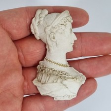 Antique 19thC Bisque Porcelain Portrait Bust Queen Victoria 6.3cm High A/F