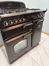 RANGEMASTER CLASSIC 90CM DUAL FUEL RANGE COOKER IN BLACK AND CHROME.  Ref--ED263