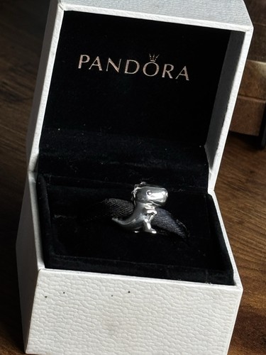 Pandora dino the - dino, dinosaur