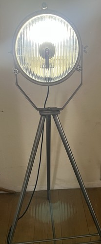 Francis searchlights ltd - francis,