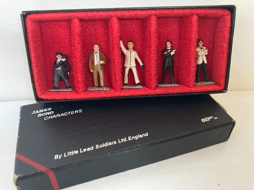 Vintage little lead soldiers - little,