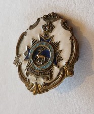 Vintage/antique WWI gilt & enamel Bedfordshire Beds sweetheart regimental brooch