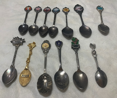 Souvenir spoons job lot - souvenir, of