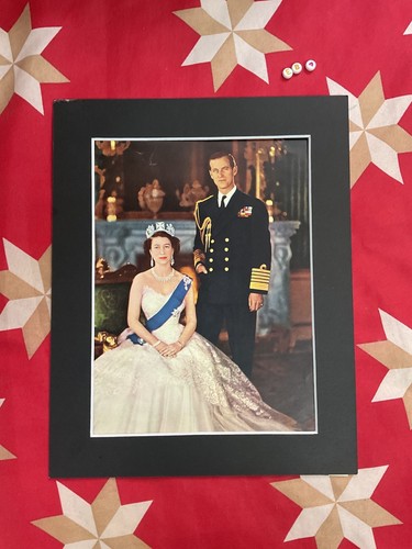 Vintage royal family photo art - family,