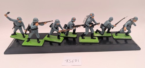 Britains deetail german - deetail,