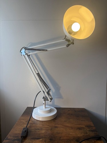 Anglepoise style desk lamp - style,