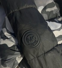 Michael Kors puffer coat one size camouflage pattern ￼