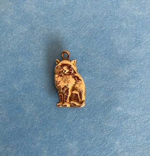 9ct yellow gold cat - charm, /