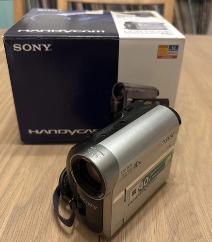 Sony dcr hc51e minidv handycam - sony,