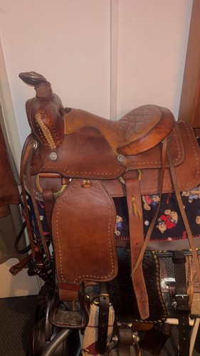 Western saddle - western,