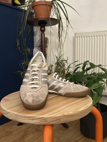 Vintage adidas trainers - vintage,