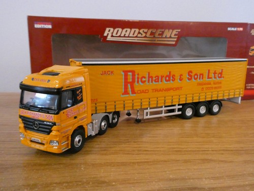 Corgi roadscene jack - corgi, richards