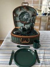 Wicker Picnic Basket Set for 4