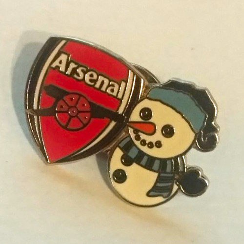 Arsenal christmas pin badge - pin,