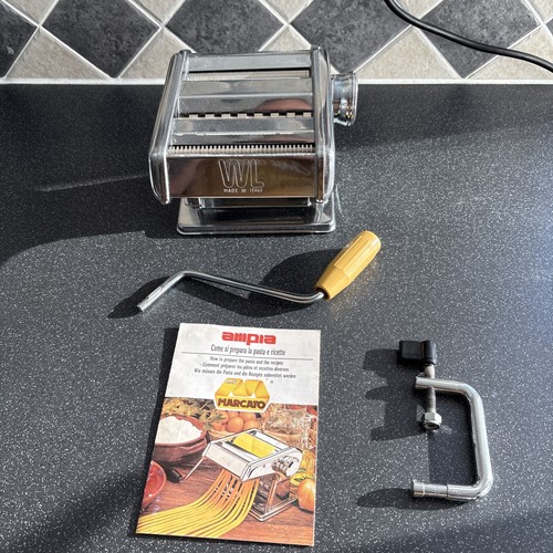 Pasta making machine makes - pasta,