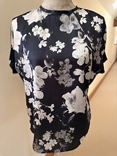 Ladies Zara Collection Black & White Floral Top Used Zip Neck Clothing