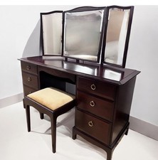 STAG MINSTREL DRESSING TABLE WITH TRIPLE MIRROR, 6 DRAWERS, AND STOOL 