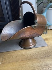 Antique Victorian Copper Coal Scuttle / Fireplace Bucket with Maker’s Mark “G”