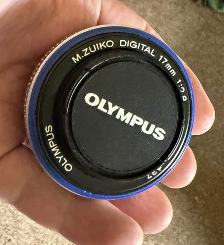 Olympus 17mm 8 - 17mm, f/2.8