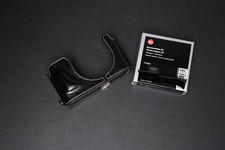 Leather Leica Q3 Half Case + Thumbs Up Used, excellent condition.