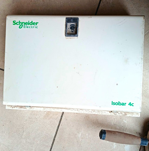 Schneider electric isobar - isobar, 4c
