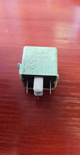 Bmw light green relay 8373700 - relay,