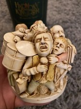 Harmony Kingdom - Open Mike - Signed Peter Calvesbert