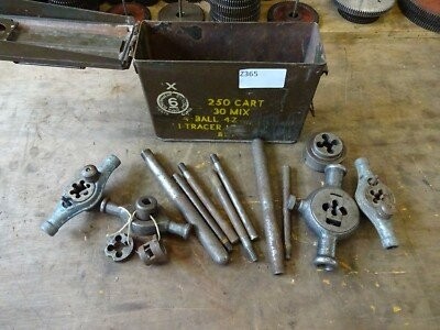 Conduit die holders