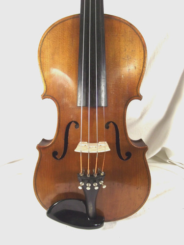 Old fullsize violin - ,