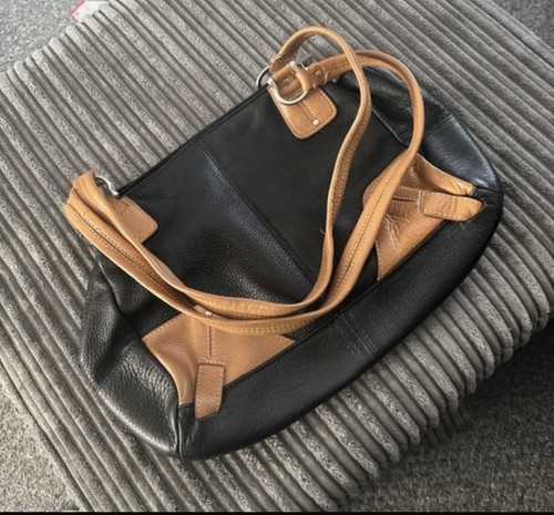 Women stone mountain black - stone,
