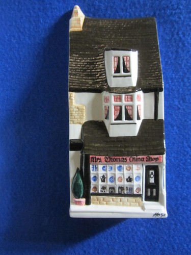 Hazle ceramics mrs thomas - hazle,
