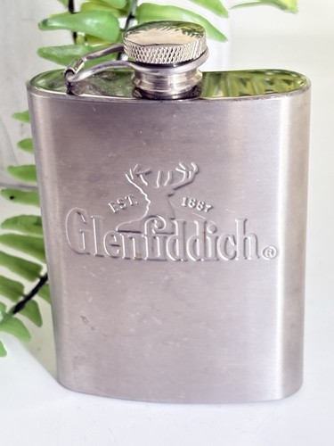 Glenfiddich whiskey hip flask - glenfiddich,