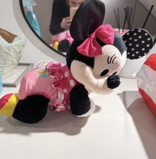 Crawling Minnie Mouse