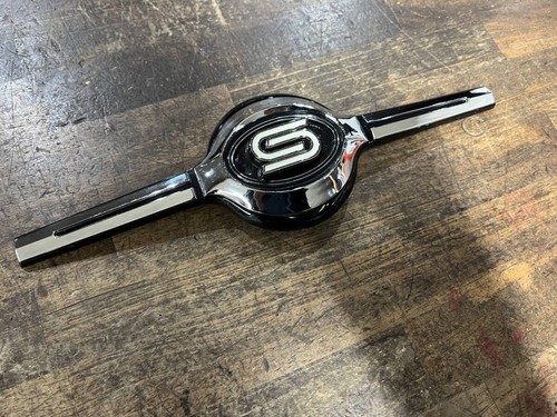 B110 emblem datsun - b110,