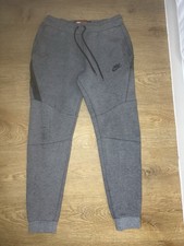 Nike Men’s Tech Fleece
