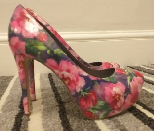 Guess floral patent - guess,