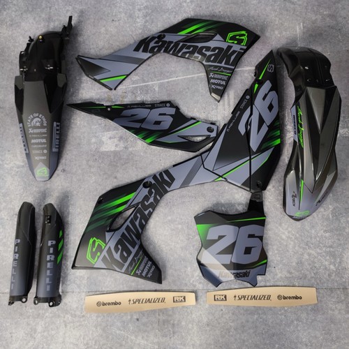Plastics graphics kit - plastics,